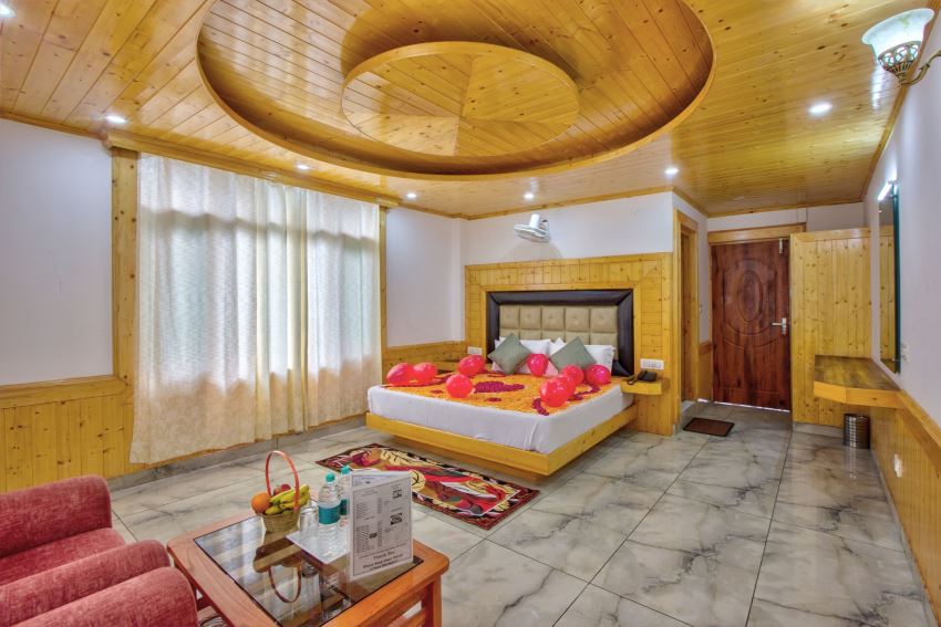 Honeymoon Suite