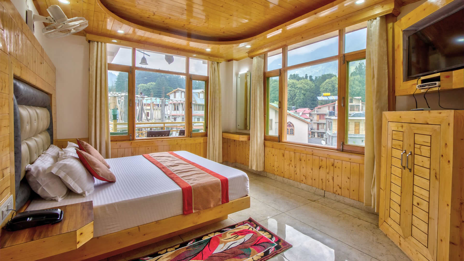 best hotel in manali near hadimba temple